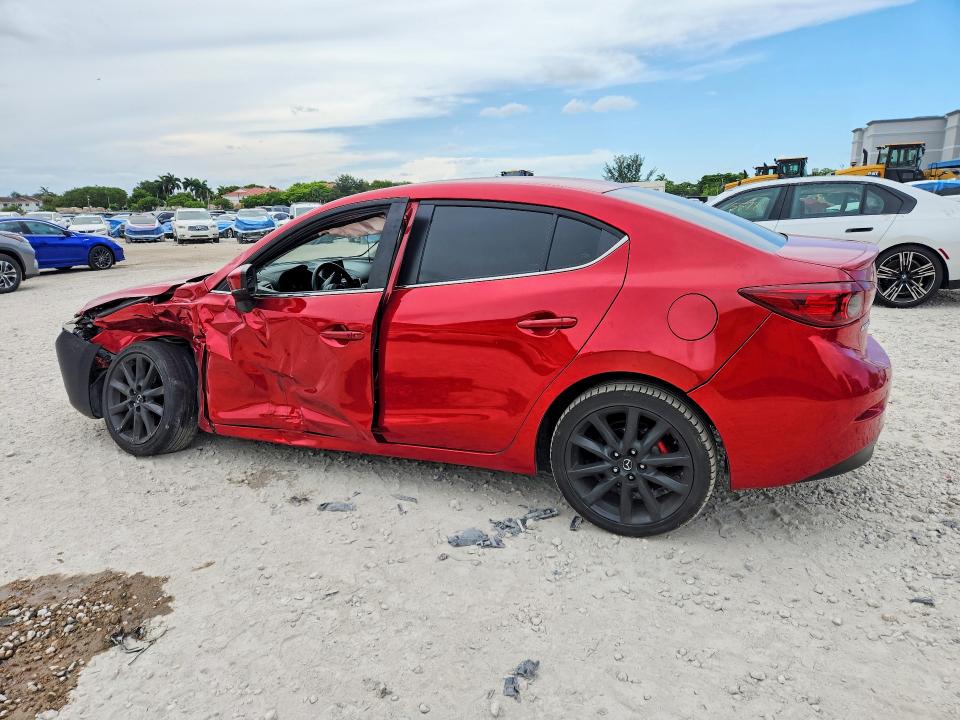 Photo 2 from auction – 2018 MAZDA 3 with VIN 3MZBN1V32JM210212