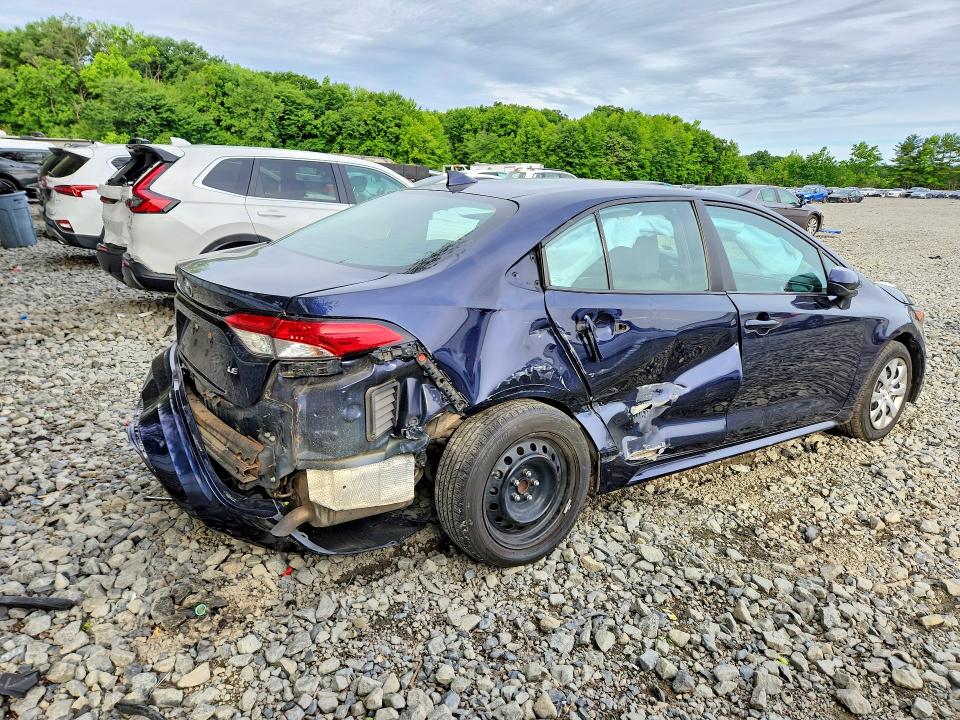 Photo 3 from auction – 2021 TOYOTA COROLLA with VIN 5YFEPMAE7MP183900