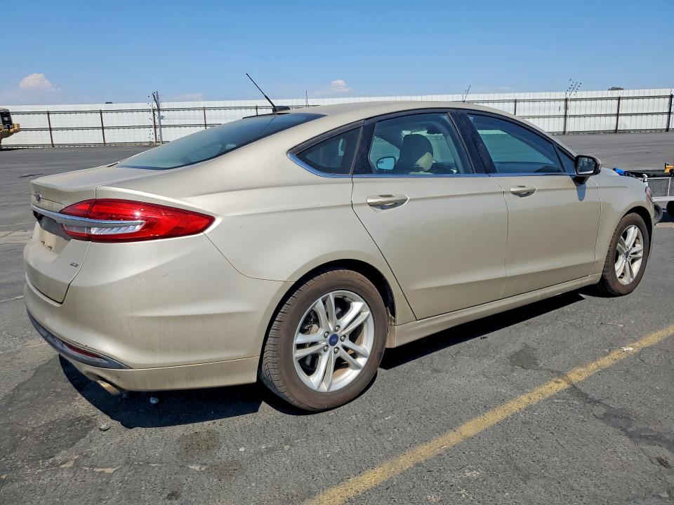 Photo 3 from auction – 2018 FORD FUSION with VIN 3FA6P0H70JR212721