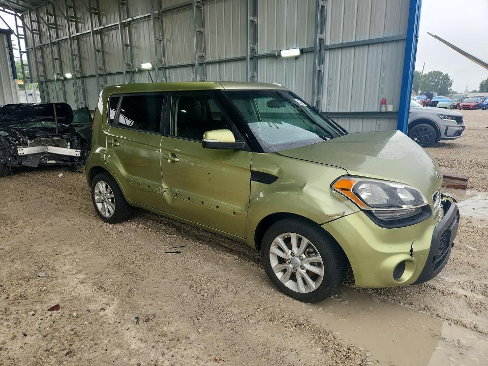 Photo 4 from auction – 2013 KIA SOUL with VIN KNDJT2A62D7487788