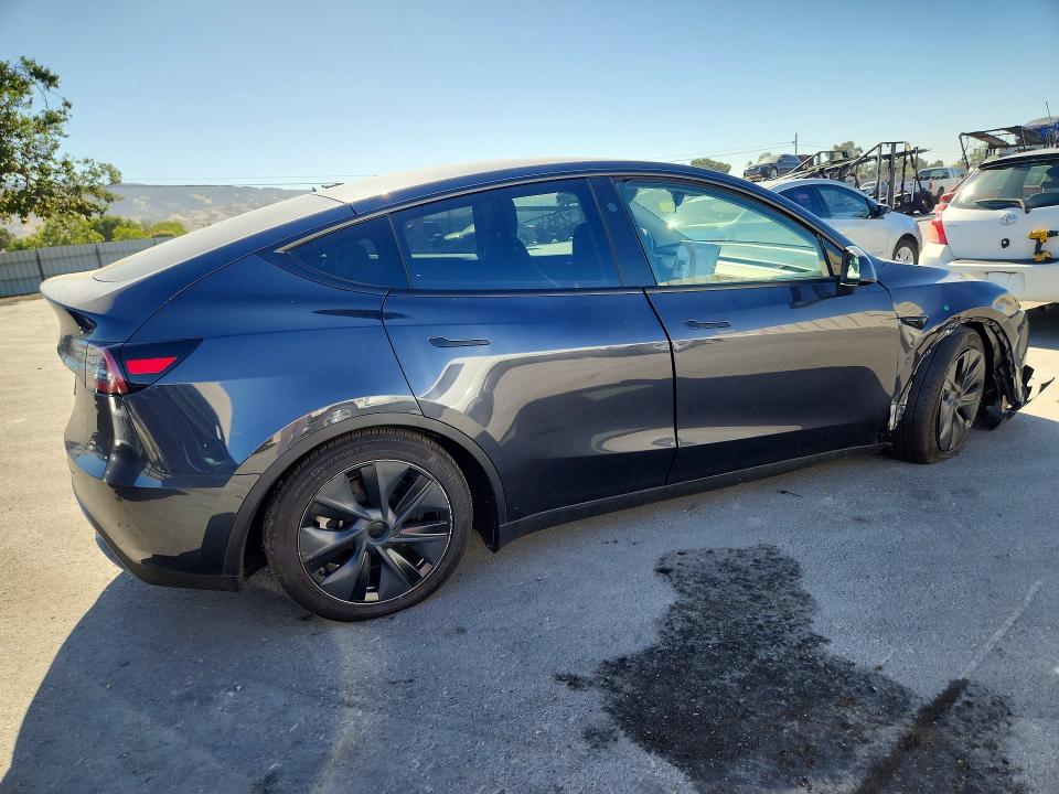 Photo 3 from auction – 2024 TESLA MODEL Y with VIN 7SAYGDED0RF119184