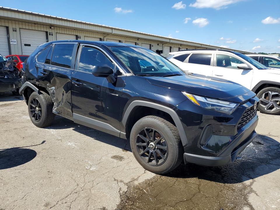 Photo 4 from auction – 2023 TOYOTA RAV4 with VIN 2T3F1RFVXPW337988