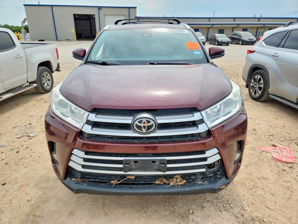 Photo 5 from auction – 2019 TOYOTA HIGHLANDER with VIN 5TDKZRFH4KS325931