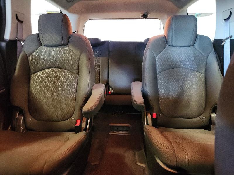 Фото 10 с аукциона – 2010 GMC ACADIA с VIN 1GKLVLED1AJ137170