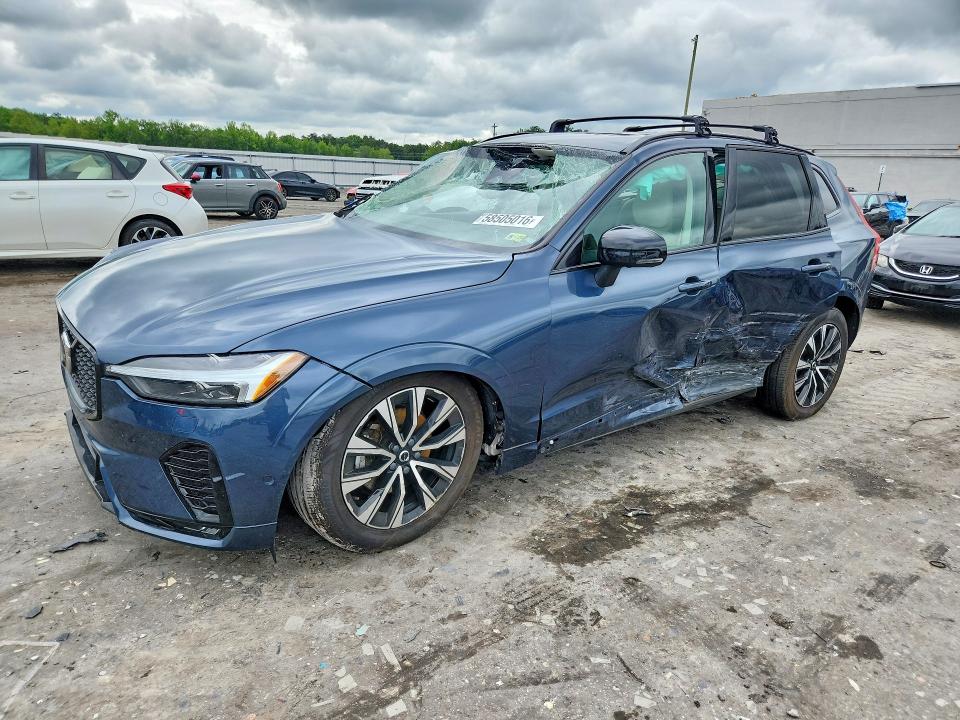 VOLVO XC60 2024 with VIN YV4L12RL9R1723112 - Photo from auction