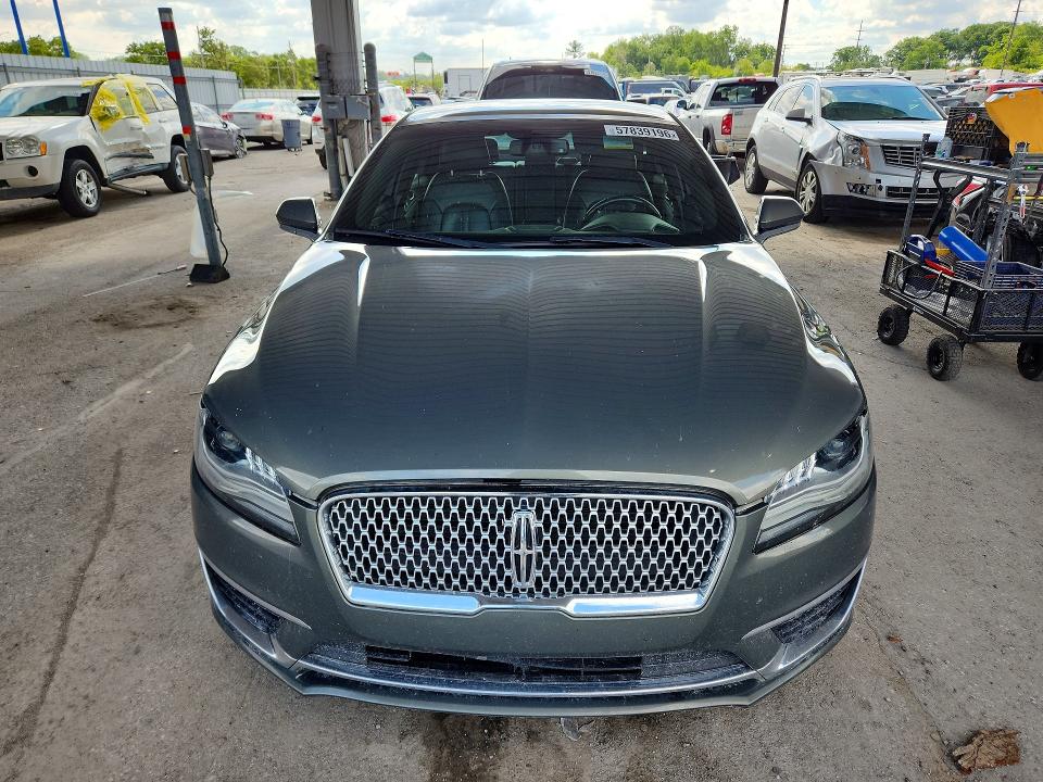 Photo 5 from auction – 2017 LINCOLN MKZ with VIN 3LN6L5LU8HR659609