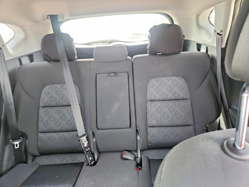 Photo 10 from auction – 2017 HYUNDAI TUCSON with VIN KM8J33A49HU465147