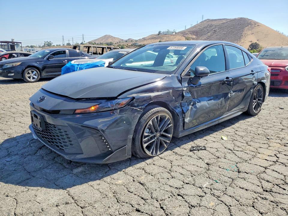 TOYOTA CAMRY 2026 مع رقم تعريف المركبة 4T1DAACK8TU237877 - صورة من المزاد