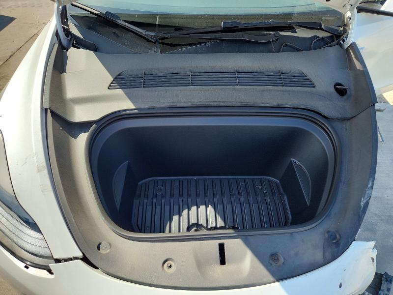 Photo 11 from auction – 2022 TESLA MODEL Y with VIN 7SAYGDEF0NF539684