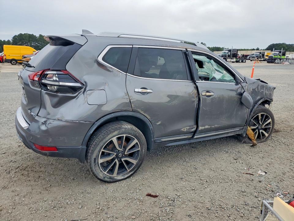 Photo 3 from auction – 2019 NISSAN ROGUE with VIN 5N1AT2MV5KC716273