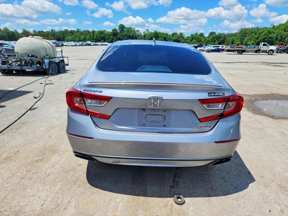Photo 6 from auction – 2018 HONDA ACCORD with VIN 1HGCV1F32JA166572
