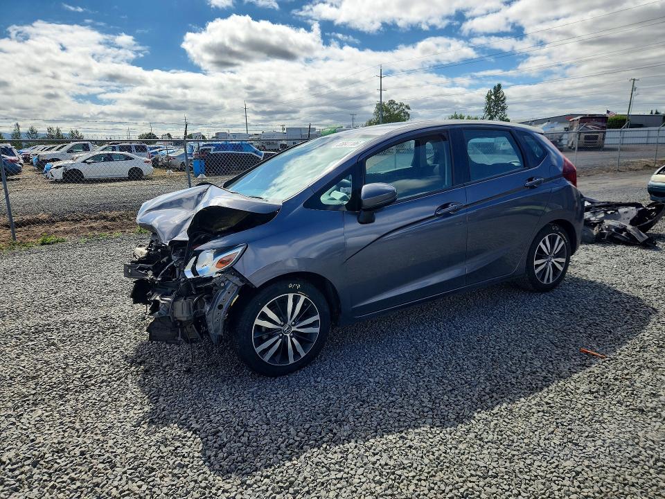 HONDA FIT 2015 with VIN 3HGGK5H83FM746644 - Photo from auction