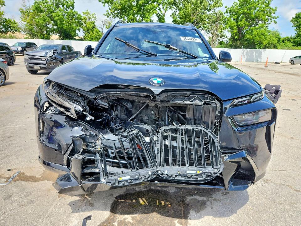 Photo 5 from auction – 2025 BMW X7 with VIN 5UX23EM05S9W78392