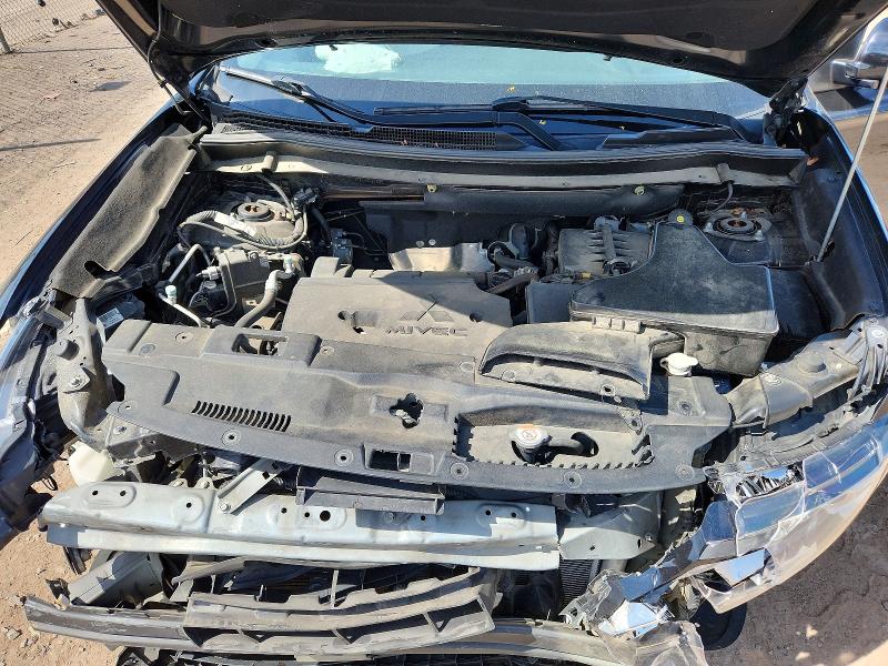 Photo 12 from auction – 2017 MITSUBISHI OUTLANDER with VIN JA4AD3A30HZ031835