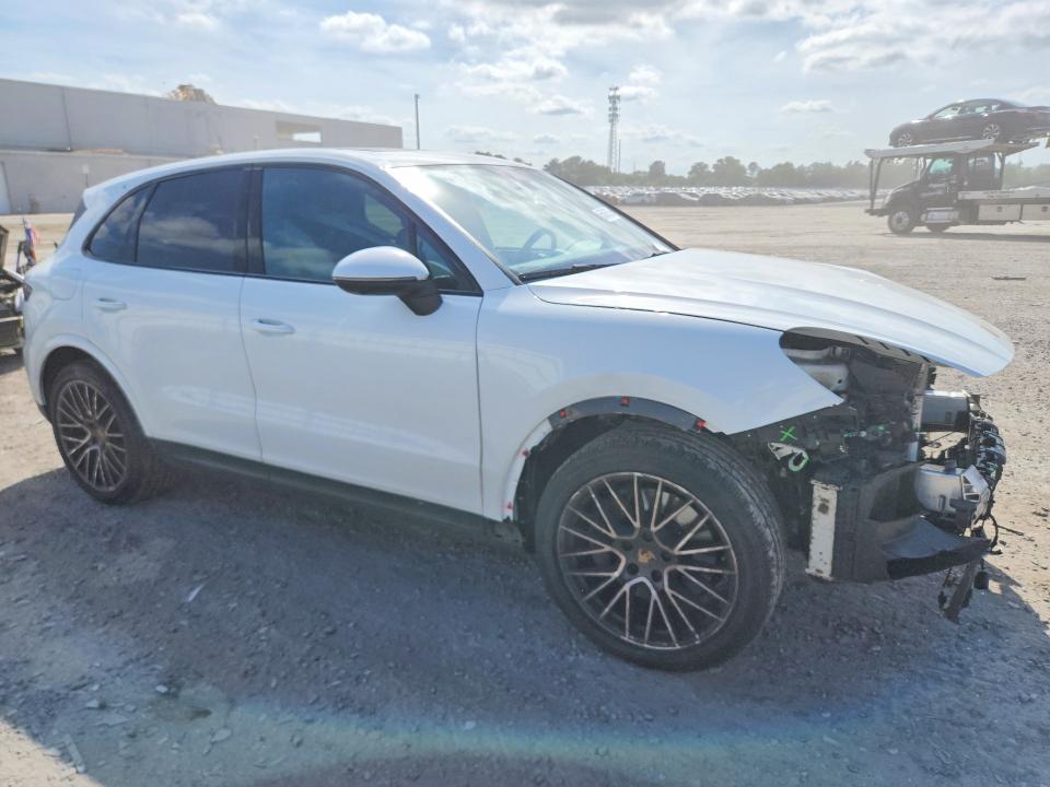 Photo 4 from auction – 2023 PORSCHE CAYENNE with VIN WP1AA2AY5PDA09795