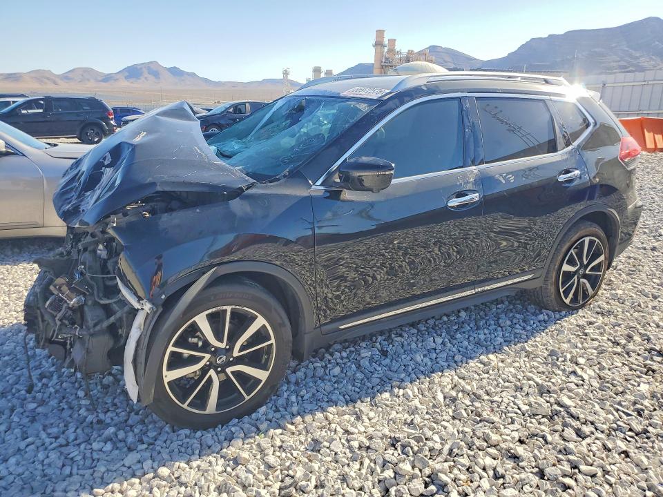 NISSAN ROGUE 2019 with VIN 5N1AT2MT0KC743895 - Photo from auction