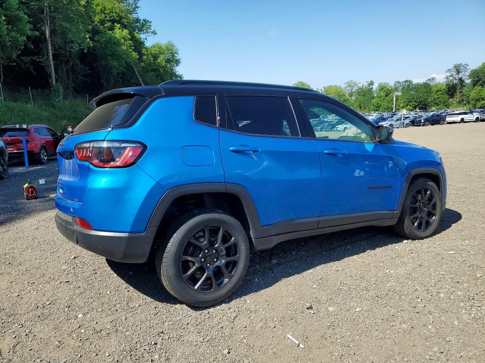 Photo 3 from auction – 2023 JEEP COMPASS with VIN 3C4NJDBN5PT529718