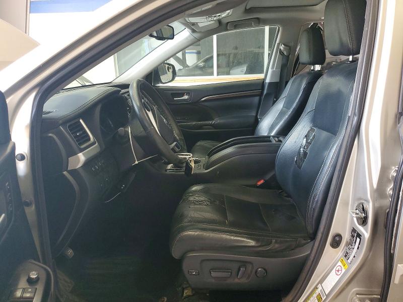 Photo 7 from auction – 2015 TOYOTA HIGHLANDER with VIN 5TDDKRFHXFS079759