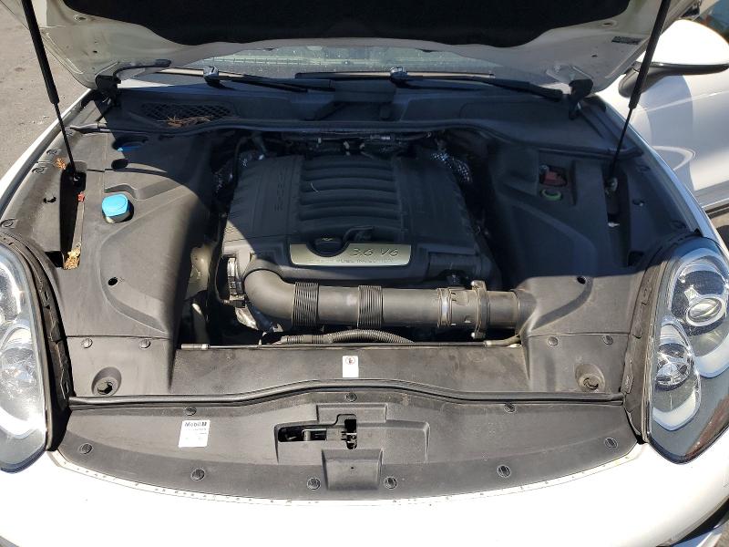 Photo 12 from auction – 2018 PORSCHE CAYENNE with VIN WP1AA2A26JKA06970