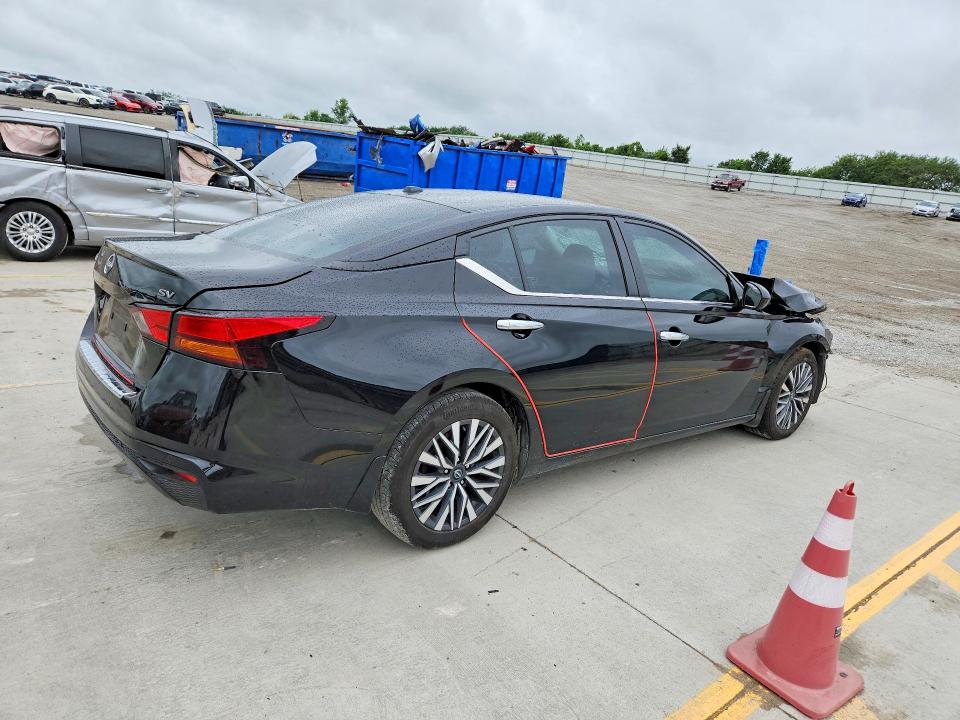 Photo 3 from auction – 2023 NISSAN ALTIMA with VIN 1N4BL4DV4PN409845