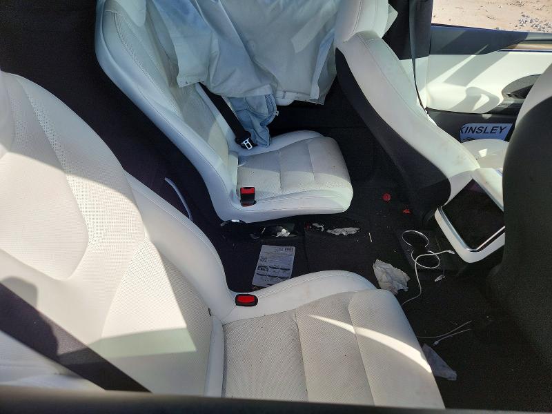 Photo 11 from auction – 2022 TESLA MODEL X with VIN 7SAXCBE59NF356223