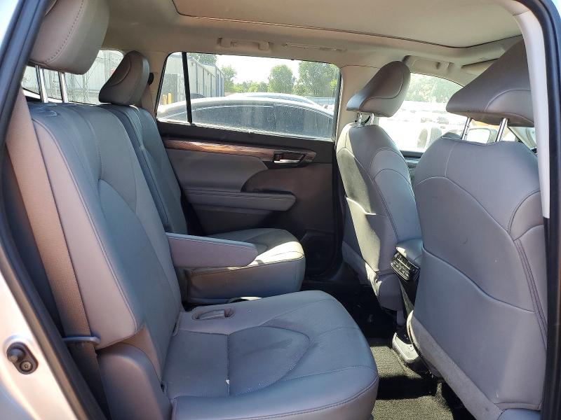Photo 11 from auction – 2021 TOYOTA HIGHLANDER with VIN 5TDEBRCH7MS062147