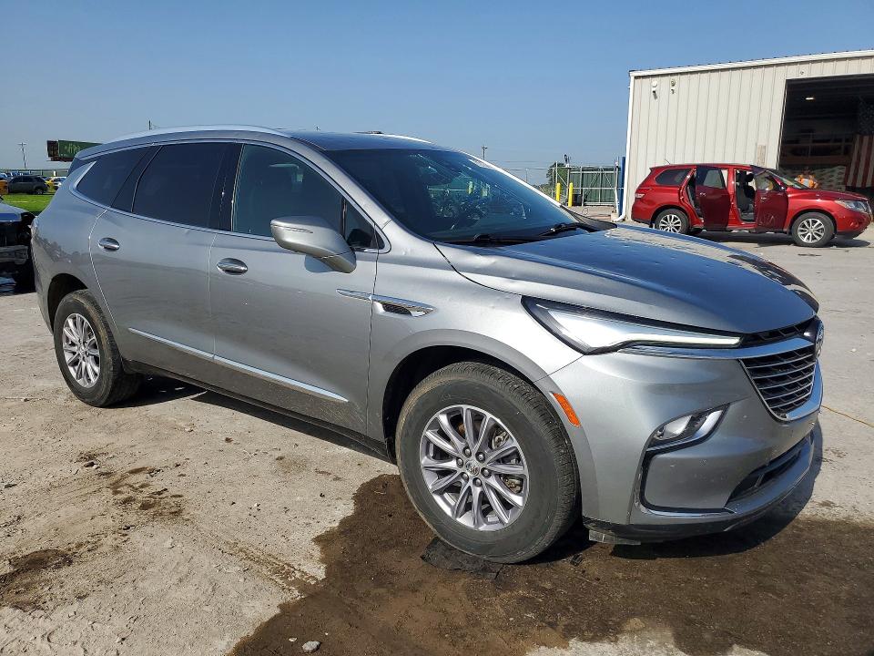 Photo 4 from auction – 2024 BUICK ENCLAVE with VIN 5GAERCKW1RJ123717