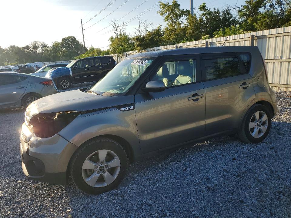 KIA SOUL 2019 with VIN KNDJN2A27K7645370 - Photo from auction