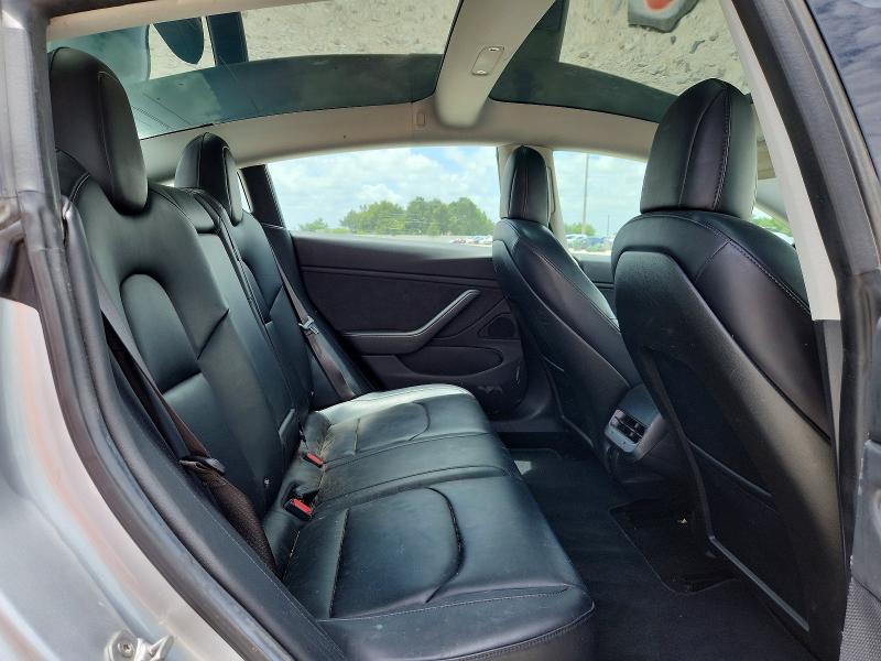 Photo 10 from auction – 2018 TESLA MODEL 3 with VIN 5YJ3E1EA4JF017862