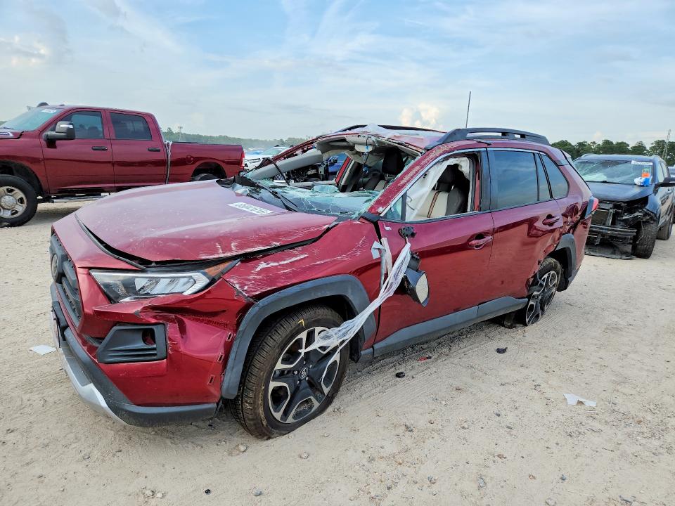 Photo 1 from auction – 2019 TOYOTA RAV4 with VIN 2T3J1RFV4KW021716