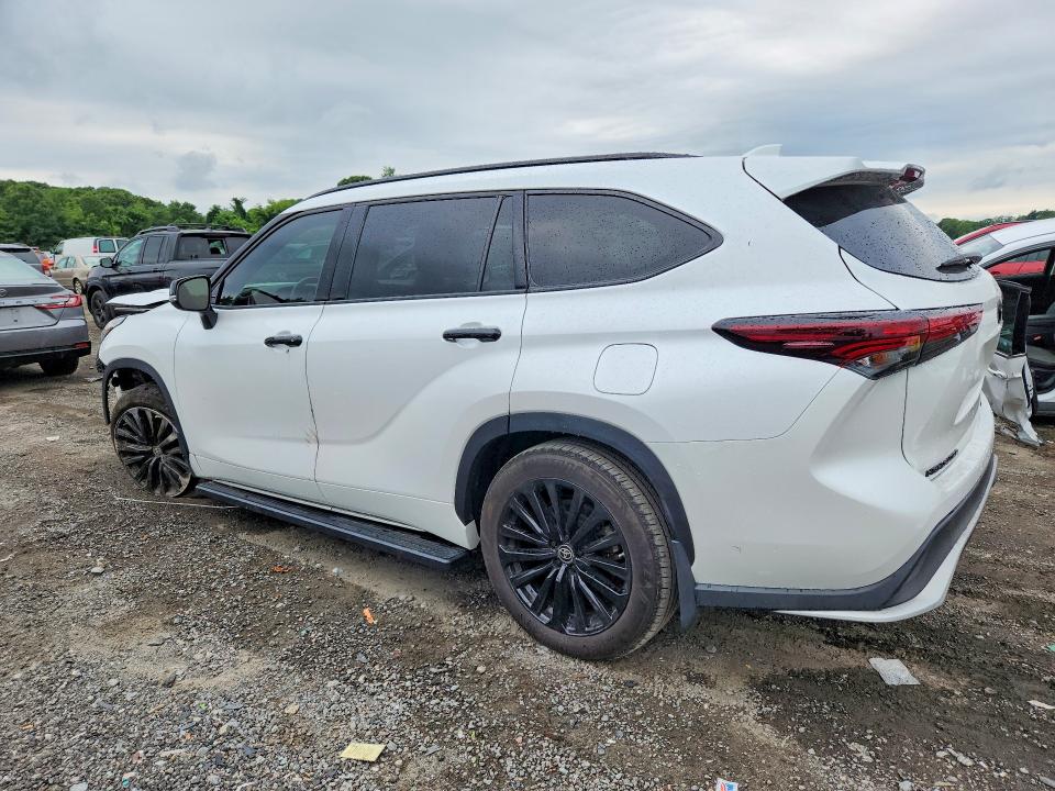 Photo 2 from auction – 2024 TOYOTA HIGHLANDER with VIN 5TDKDRBH8RS543983