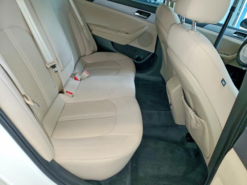 Photo 10 from auction – 2019 HYUNDAI SONATA with VIN 5NPE24AF9KH786221