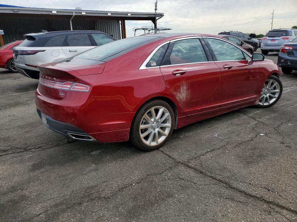 Photo 3 from auction – 2016 LINCOLN MKZ with VIN 3LN6L2LU8GR632617