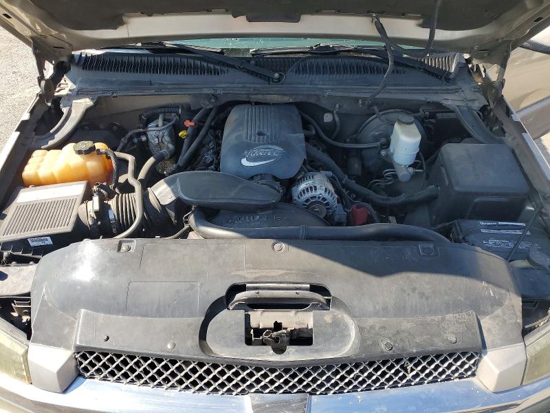 Photo 11 from auction – 2002 CHEVROLET AVALANCHE with VIN 3GNEC13T92G105862