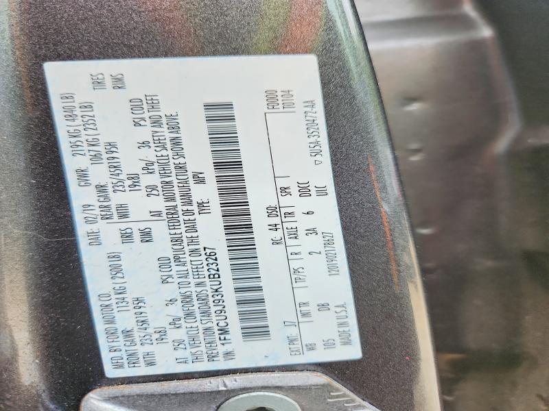 Photo 14 from auction – 2019 FORD ESCAPE with VIN 1FMCU9J93KUB23267