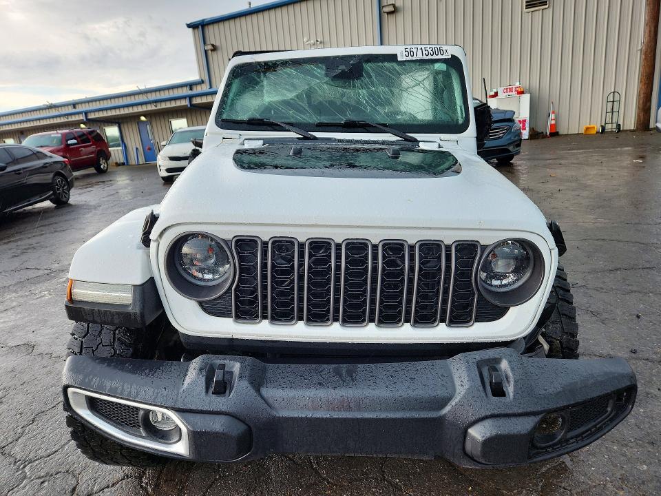 Photo 5 from auction – 2024 JEEP GLADIATOR with VIN 1C6HJTAG0RL106044