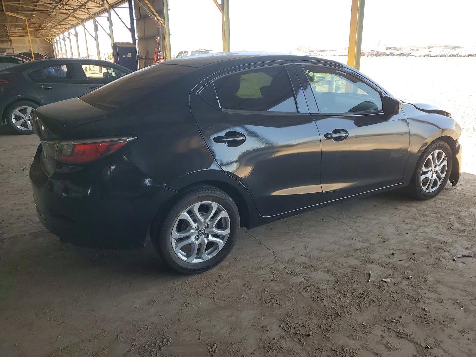 Foto 3 de la subasta – 2016 SCION IA con VIN 3MYDLBZV4GY100736
