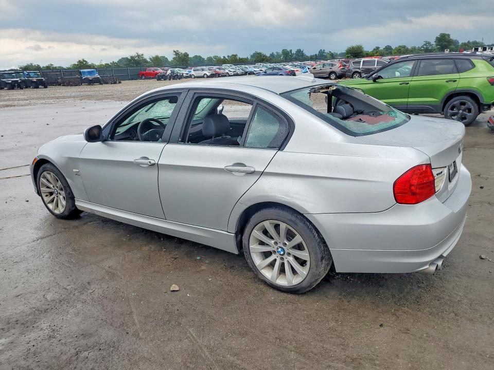 Photo 2 from auction – 2011 BMW 328 with VIN WBAPK5G51BNN81664