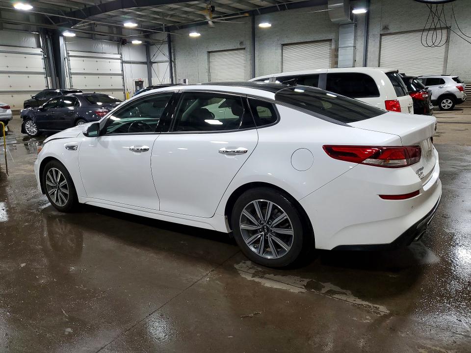 Photo 2 from auction – 2020 KIA OPTIMA with VIN 5XXGU4L13LG427741