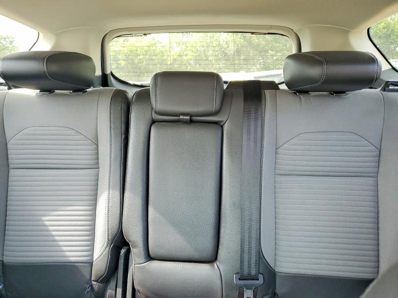 Photo 10 from auction – 2017 FORD ESCAPE with VIN 1FMCU0J93HUB23385