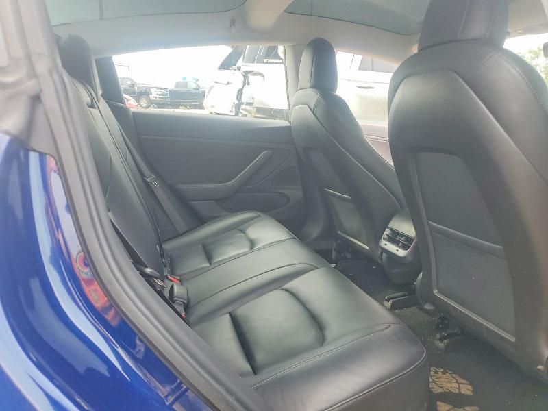 Photo 10 from auction – 2018 TESLA MODEL 3 with VIN 5YJ3E1EB6JF090272