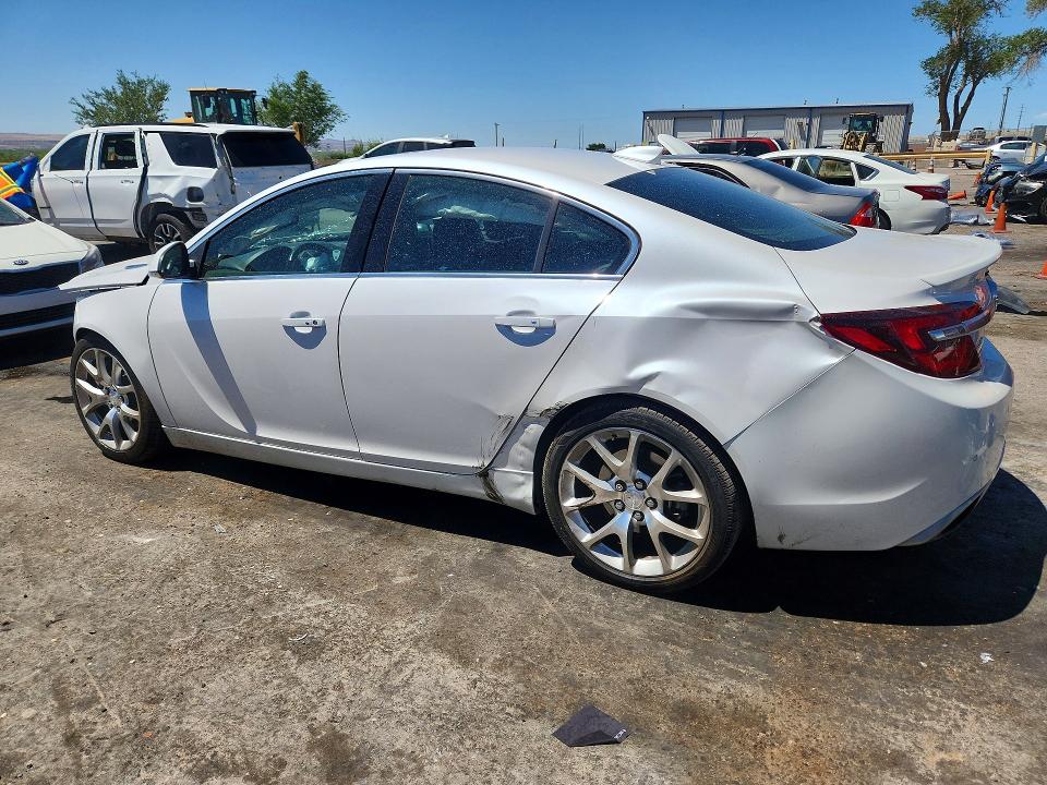 Photo 2 from auction – 2017 BUICK REGAL with VIN 2G4GU5GX2H9151440
