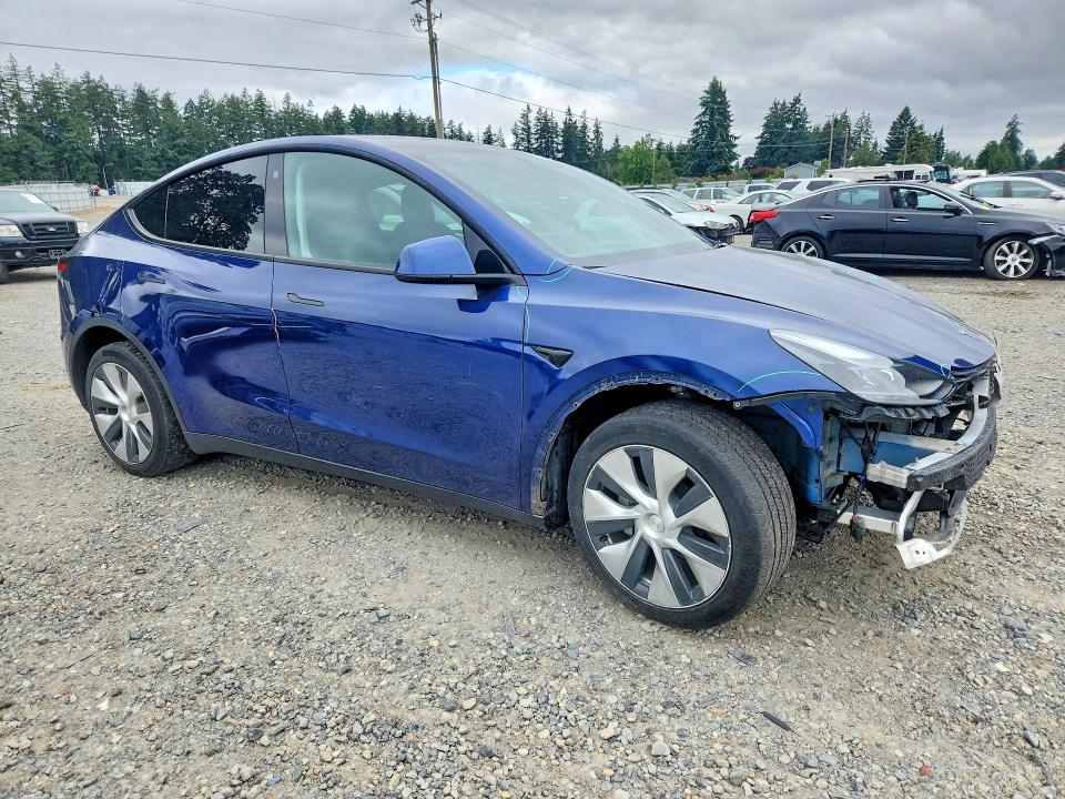 Photo 4 from auction – 2023 TESLA MODEL  Y with VIN 7SAYGDEE3PF595290