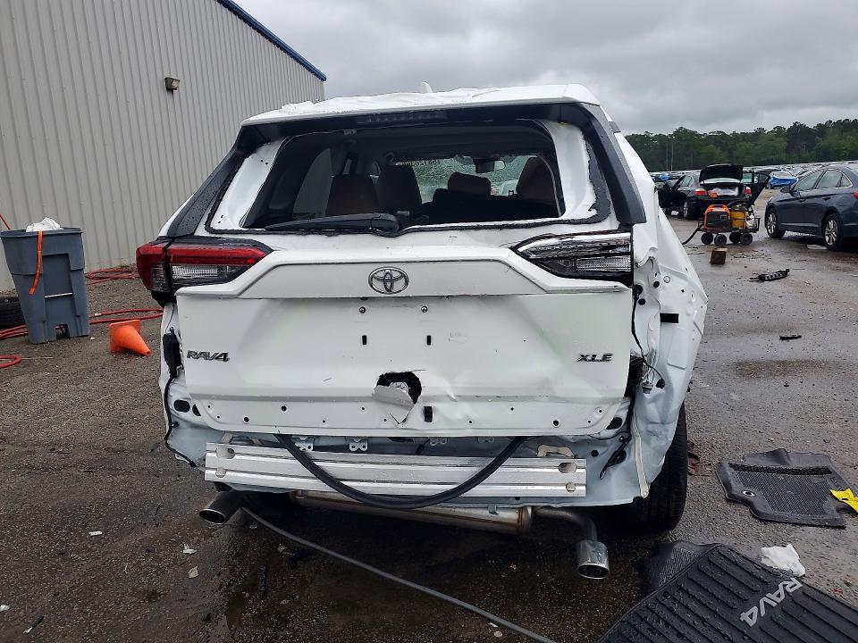 Photo 6 from auction – 2024 TOYOTA RAV4 with VIN 2T3W1RFV7RC296871