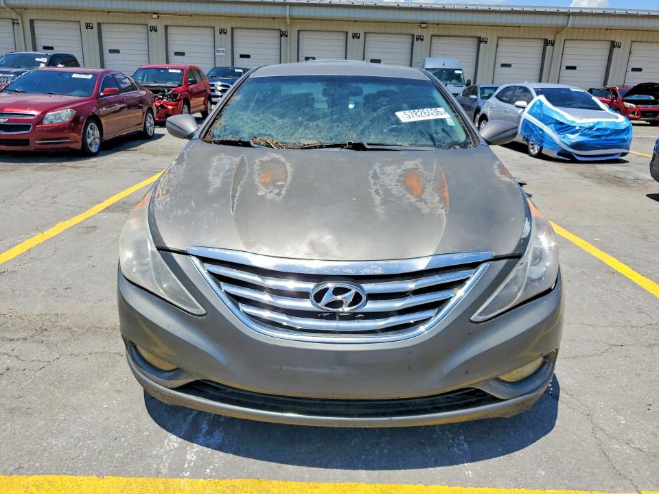 Photo 5 from auction – 2011 HYUNDAI SONATA with VIN 5NPEC4ACXBH026298
