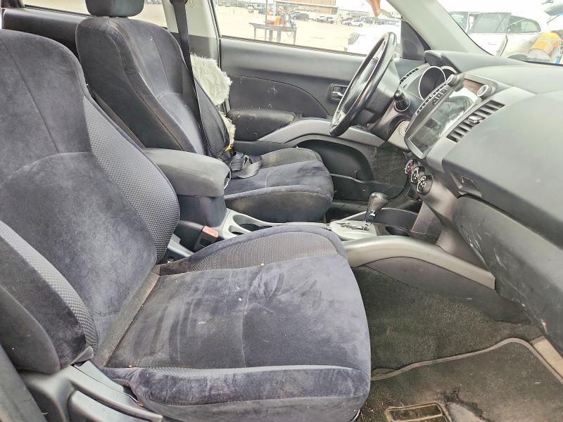 Photo 7 from auction – 2010 MITSUBISHI OUTLANDER with VIN JA4AS2AW2AZ011375