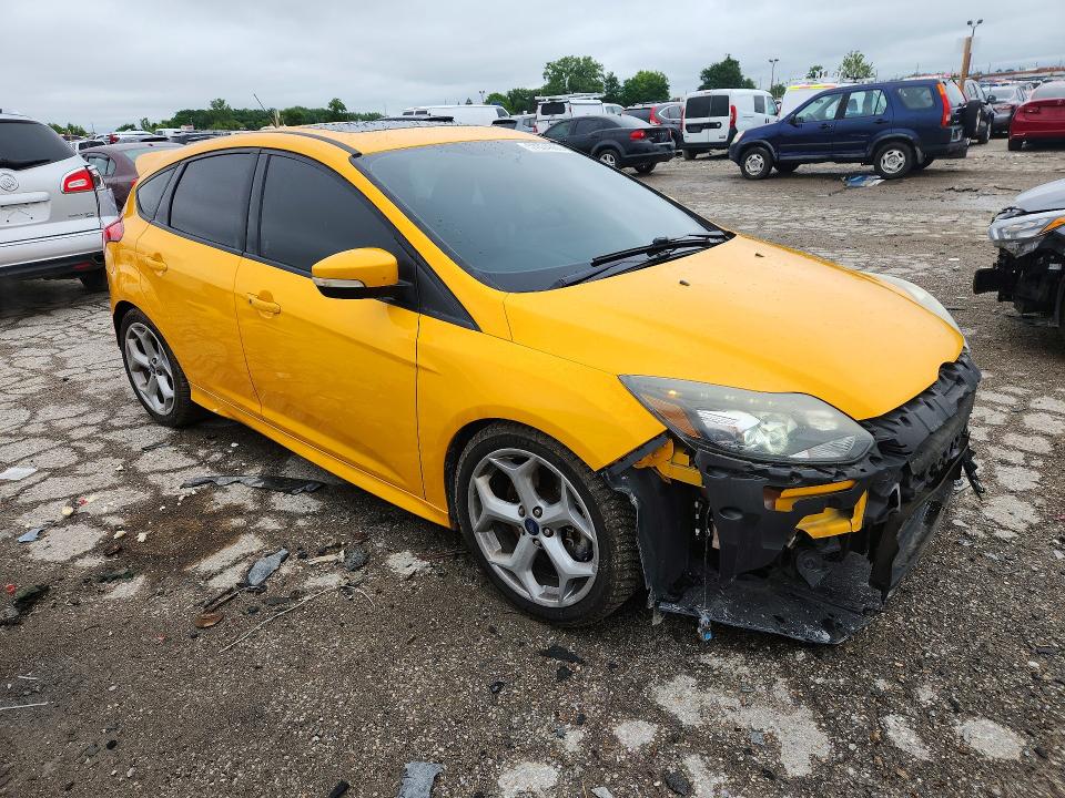 Photo 4 from auction – 2013 FORD FOCUS with VIN 1FADP3L94DL254832