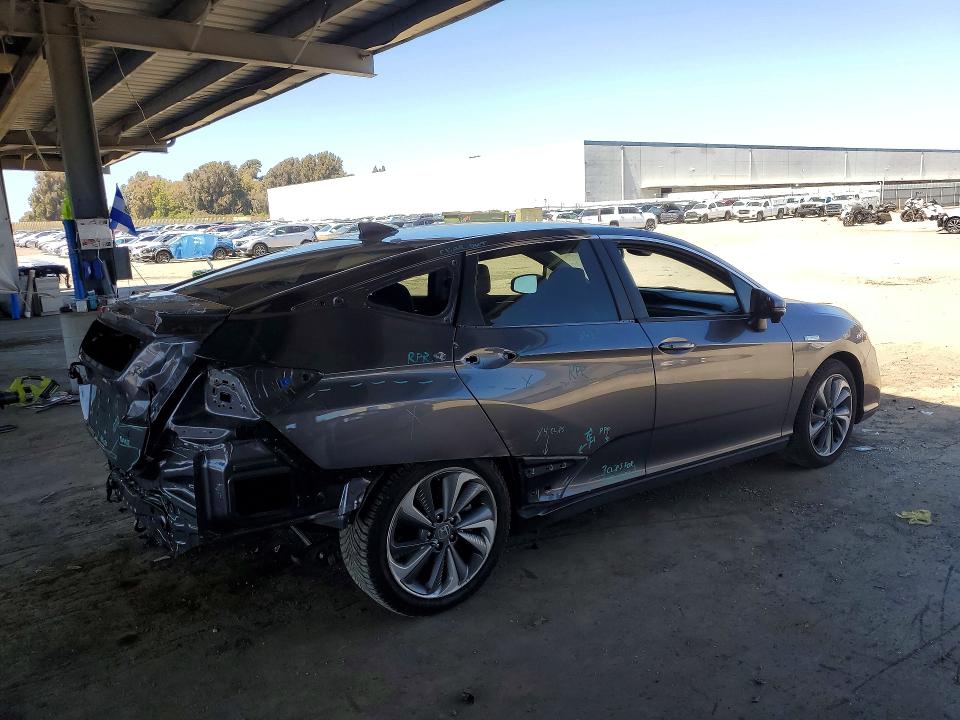 Photo 3 from auction – 2018 HONDA CLARITY with VIN JHMZC5F18JC009233