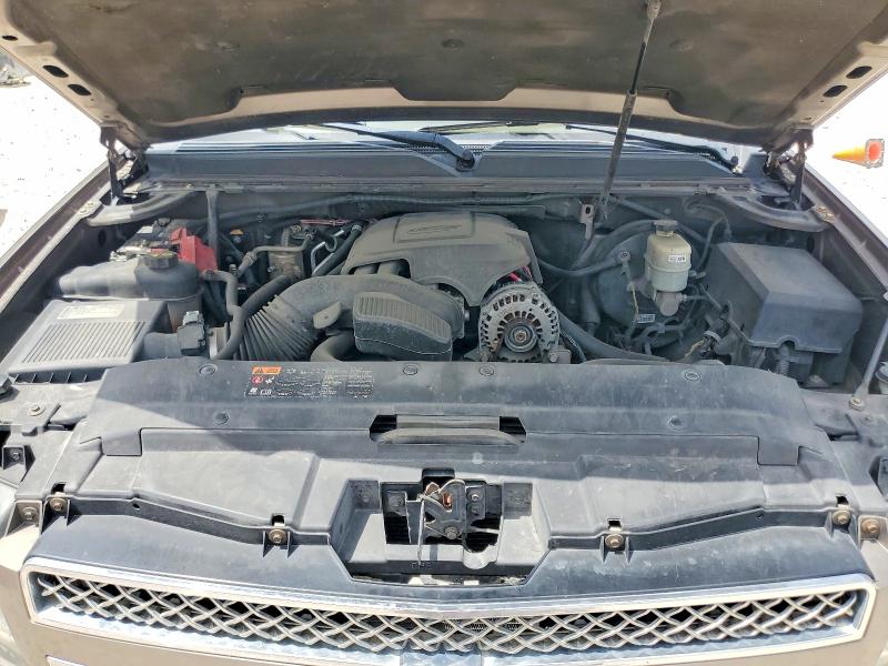 Photo 12 from auction – 2012 CHEVROLET SUBURBAN with VIN 1GNSCJE02CR224053