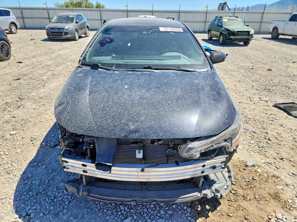 Photo 5 from auction – 2021 TOYOTA COROLLA HATCHBACK with VIN JTNB4MBE3M3121246